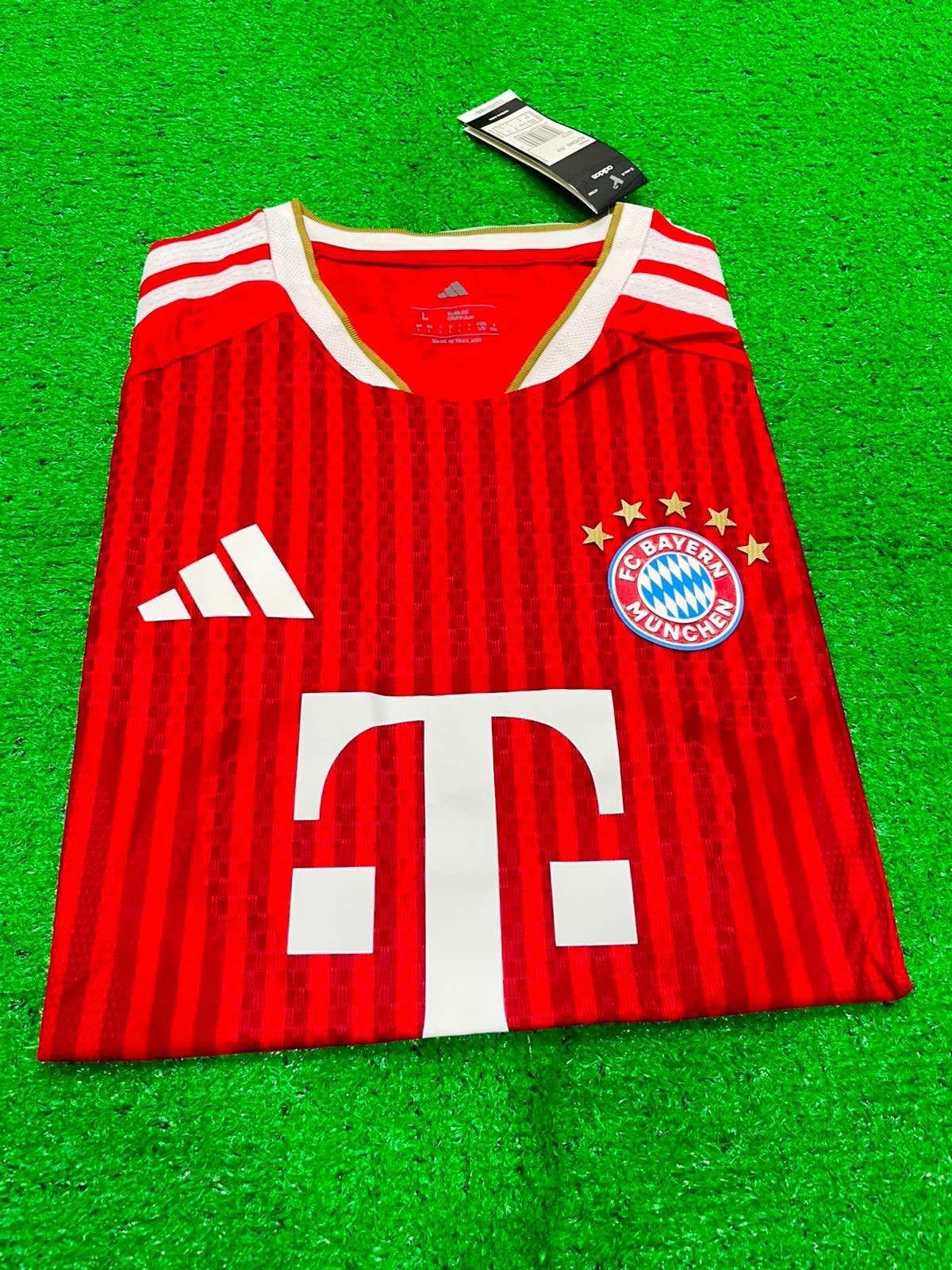 Bayern Munich Home Jersey 2024/25 Fan version
